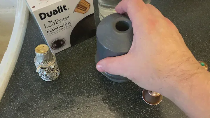 Устройство для переработки кофейных капсул Nespresso - Dualit Ecopress