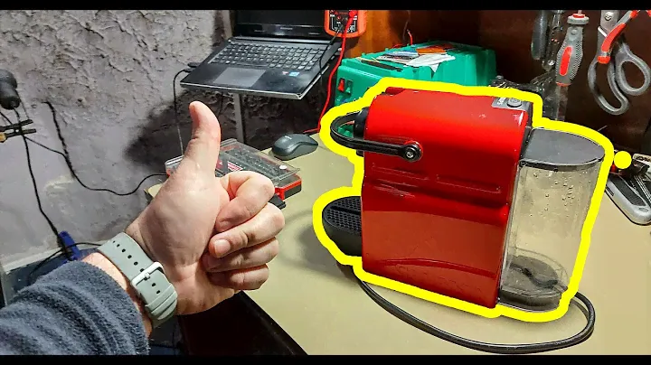 NESPRESSO machine stops working - buttons blinks twice a second  and stops after power on - INISSIA