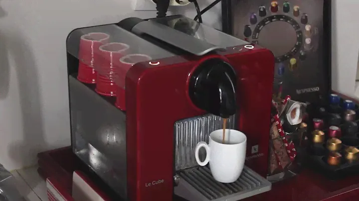 Nespresso Nestle Le Cube C185 Coffee & Espresso Combo